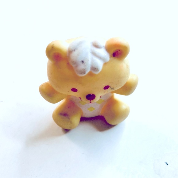 Yellow Plastic Bear Toy Part Strawberry Shortcake Vintage - Picture 3 of 3